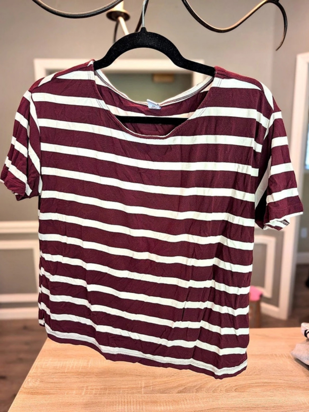 Old Navy Striped Tee Red & White Small